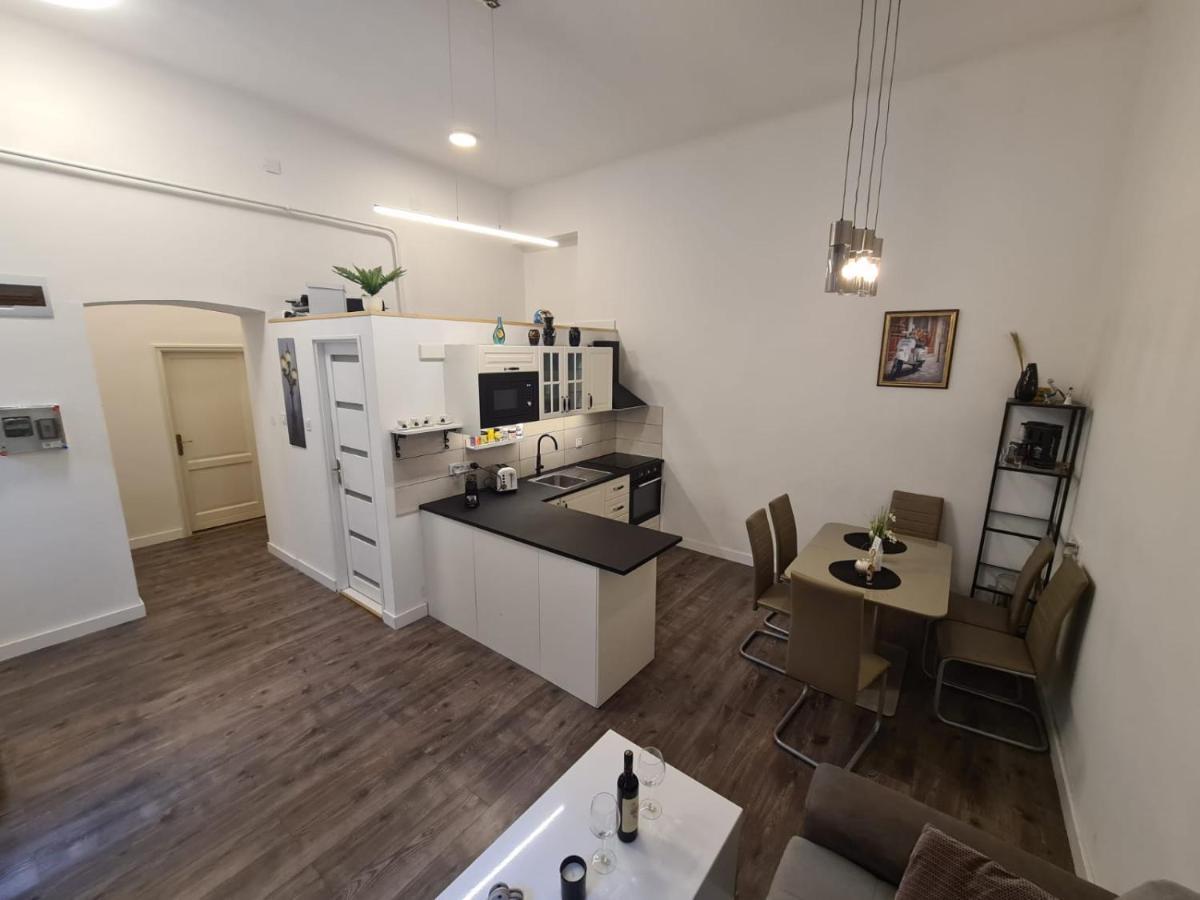 בודפשט Akacfa Boutique Apartment מראה חיצוני תמונה